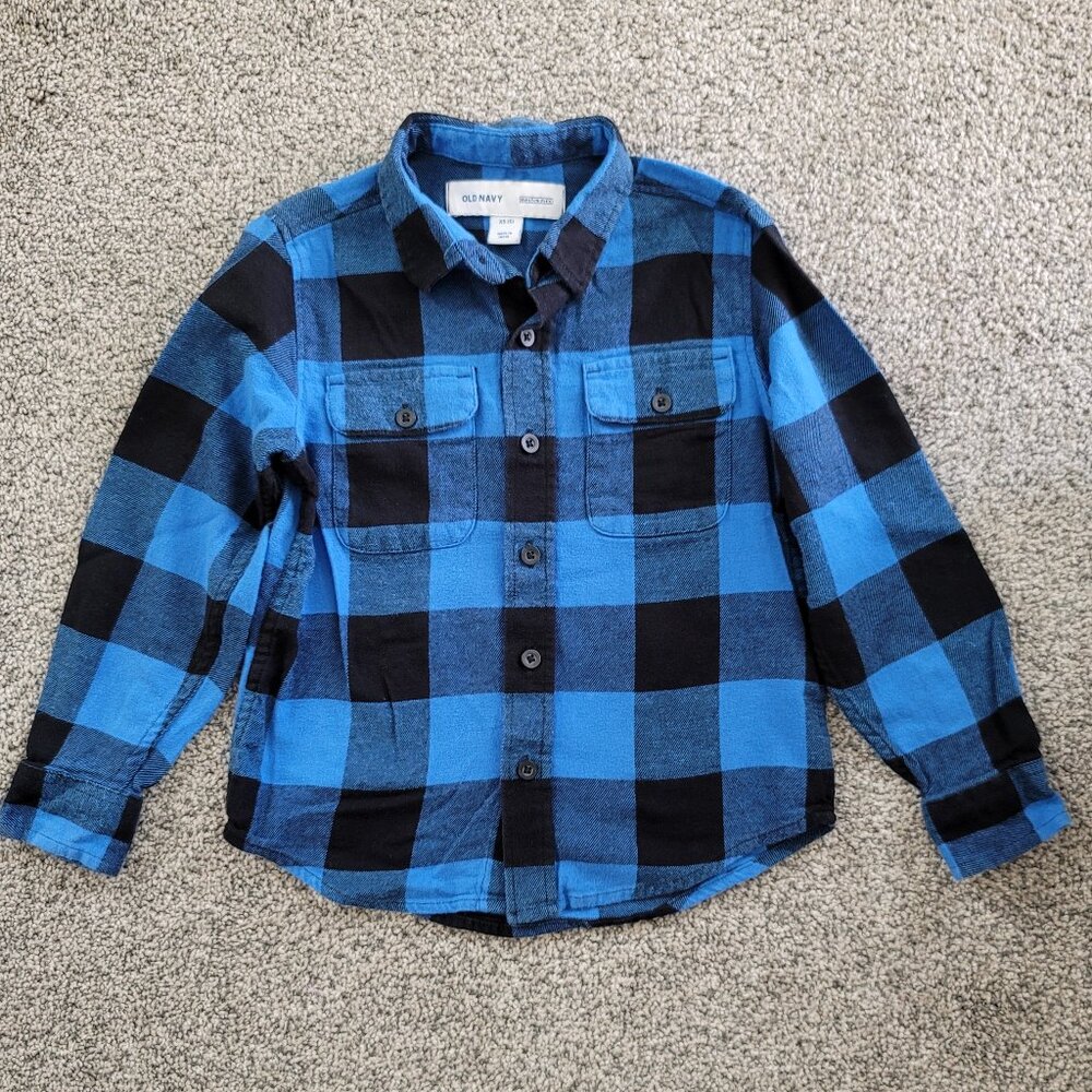 🛍️ BUNDLE ONLY***Boys Old Navy Flannel Shirt XS (5) good pre-owned Condition.